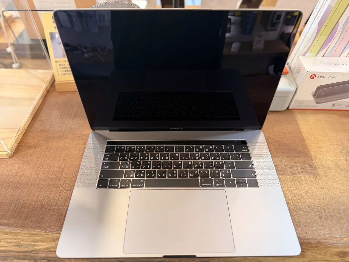 Macbook Pro 灰 512G